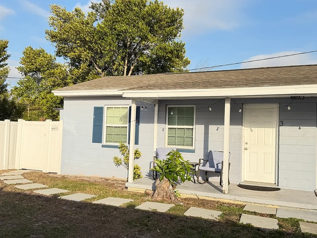 401 S Mars Ave in Clearwater, FL - Building Photo - Building Photo