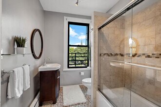 544 Bramhall Ave in Jersey City, NJ - Building Photo - Building Photo