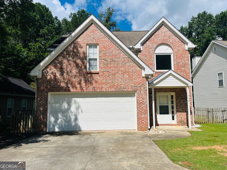 752 Reeves Lake Dr SW in Marietta, GA - Building Photo