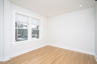 17 Forest St, Unit 04 in Cambridge, MA - Building Photo - Building Photo