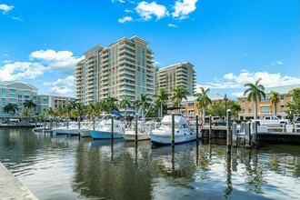 700 E Boynton Beach Blvd in Boynton Beach, FL - Foto de edificio - Building Photo
