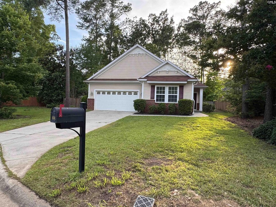 104 Drifters Ct in Lexington, SC - Building Photo