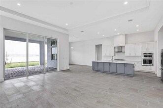 9073 Wisteria Wy in Naples, FL - Building Photo - Building Photo