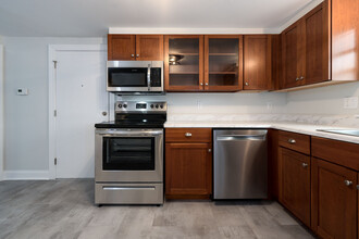 Brookside Apartments in Essex, MA - Building Photo - Building Photo