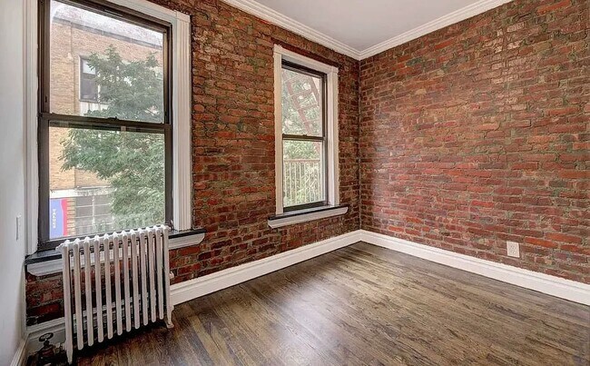 410 E 13th St in New York, NY - Building Photo - Building Photo