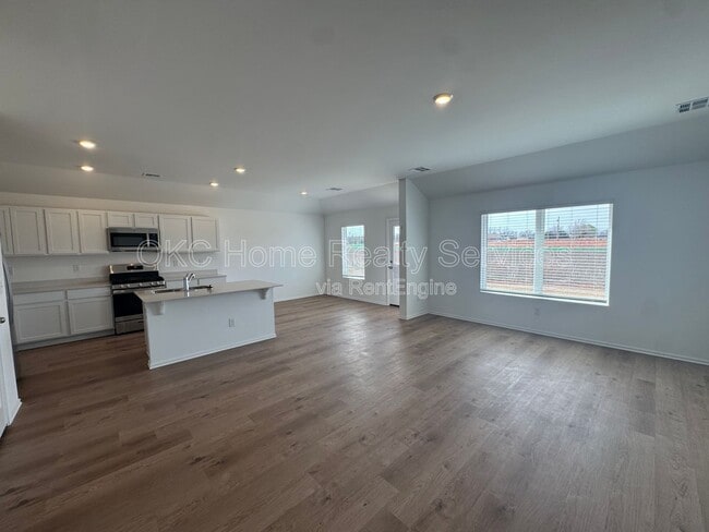 property at 3901 Dutch Ln