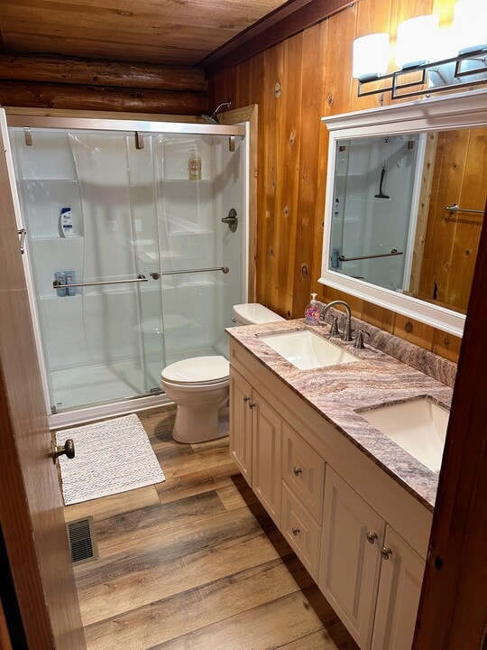 838 Capistrano Ave in South Lake Tahoe, CA - Building Photo