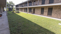 Greenbriar Apartments photo'