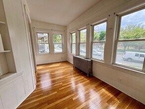 269 Alewife Brook Pky, Unit 1 in Somerville, MA - Foto de edificio - Building Photo