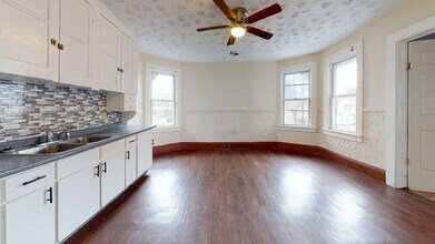 3165 W 31st St in Cleveland, OH - Building Photo - Building Photo