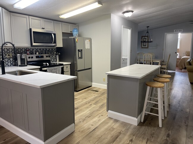 10251 Wales Loop in Bonita Springs, FL - Building Photo - Building Photo