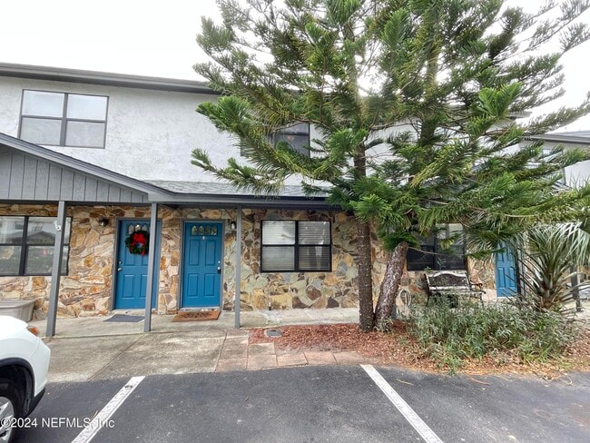 property at 11 Ponte Vedra Ct