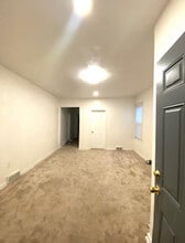 817 Anaheim St in Pittsburgh, PA - Building Photo - Building Photo