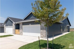 5458 N Briskbay Ct in Maize, KS - Building Photo