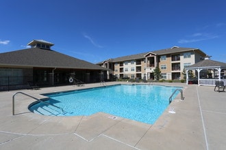 Inwood Crossings in Wichita, KS - Building Photo - Building Photo