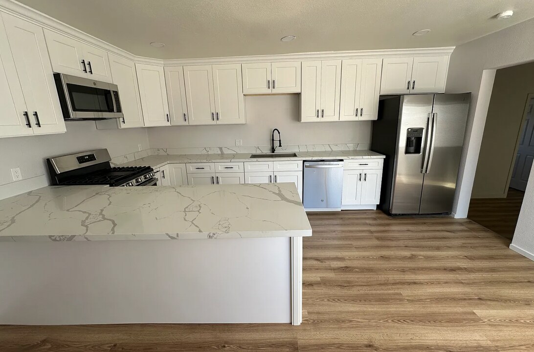6441 Montezuma Rd in San Diego, CA - Building Photo
