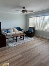 4027 Swansea Crescent in Deerfield Beach, FL - Building Photo - Building Photo