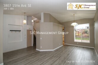 3807 15th Ave SE in Puyallup, WA - Building Photo - Building Photo