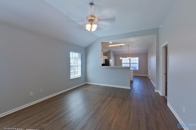 107 Dawson's Ml Dr in Prattville, AL - Foto de edificio - Building Photo