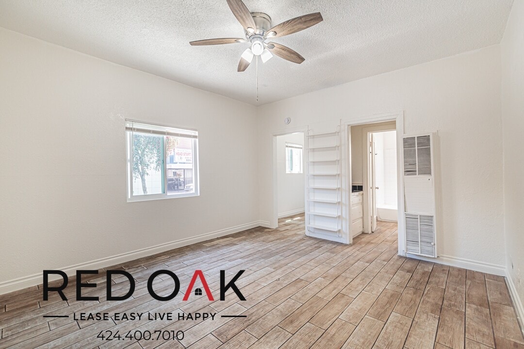 2663 Zoe Ave in Huntington Park, CA - Building Photo