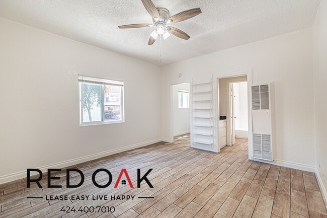 property at 2663 Zoe Ave