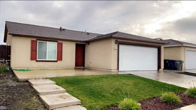 724 Taryn Ct in Merced, CA - Building Photo - Building Photo