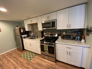 1058 S Plymouth Ave, Unit Unit 2 in Rochester, NY - Building Photo - Building Photo
