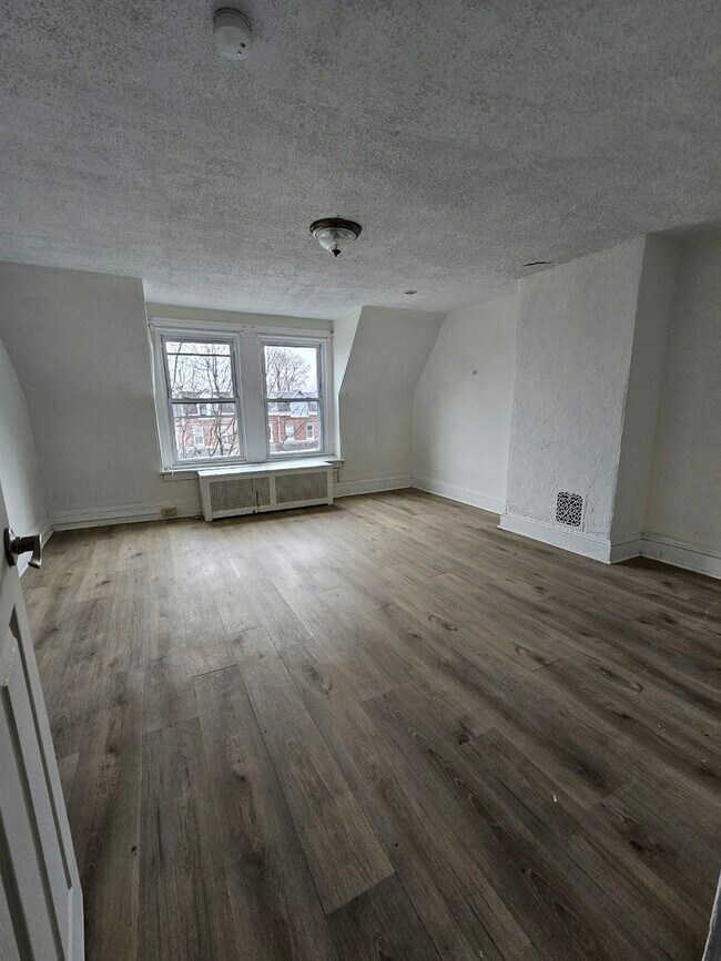751 Haws Ave in Norristown, PA - Building Photo - Building Photo