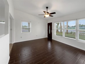 930 School St in Clermont, FL - Foto de edificio - Building Photo