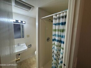 1450 Tongass Ave in Ketchikan, AK - Foto de edificio - Building Photo