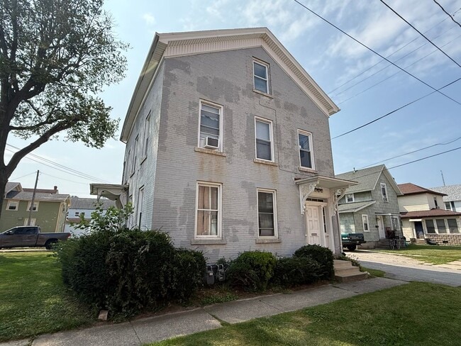 property at 611 Napoleon St