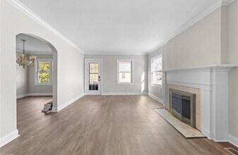 607 Sykes Ave in Greensboro, NC - Building Photo - Building Photo
