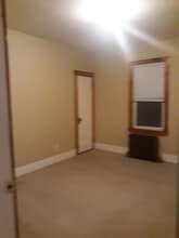 70 Humphrey St, Unit First Floor in New Bedford, MA - Foto de edificio - Building Photo