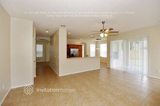 2136 Windcrest Lake Cir in Orlando, FL - Building Photo - Building Photo