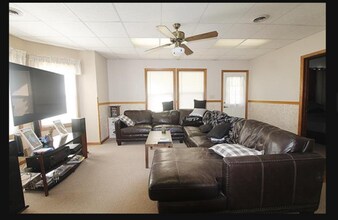 136 Main St in Montello, WI - Building Photo - Building Photo