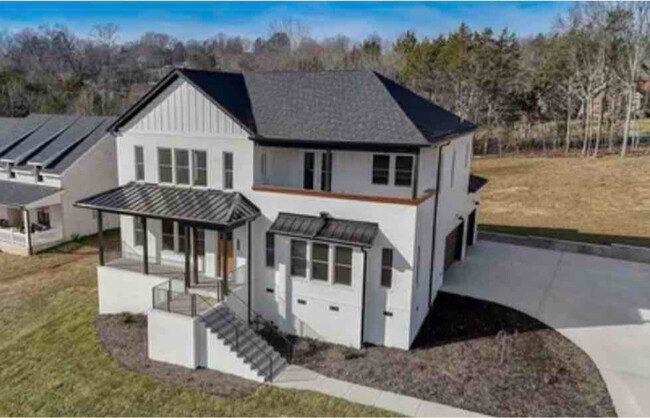 1008 Paradise City Blvd in Mount Juliet, TN - Building Photo - Building Photo
