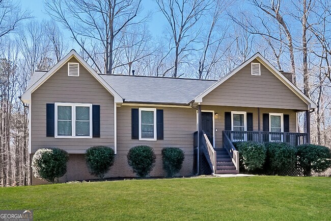 property at 87 Oak Landing Cir