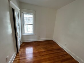 450 Hegeman St-Unit -2nd fl in Schenectady, NY - Building Photo - Building Photo