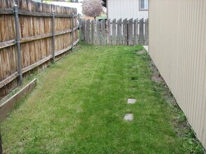 860 NE Court St in Prineville, OR - Building Photo - Building Photo