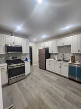 62 Harvey St in New Brunswick, NJ - Foto de edificio - Building Photo