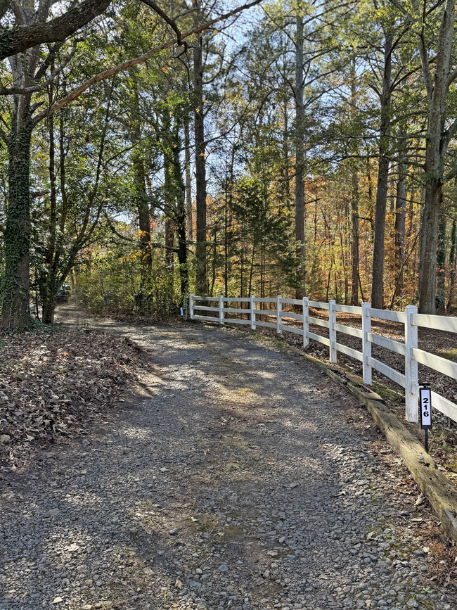 216 Treasure Way in Woodstock, GA - Building Photo - Building Photo