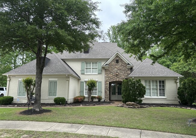 property at 10230 Mackwood Dr