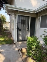 4942 N Holt Ave in Fresno, CA - Building Photo