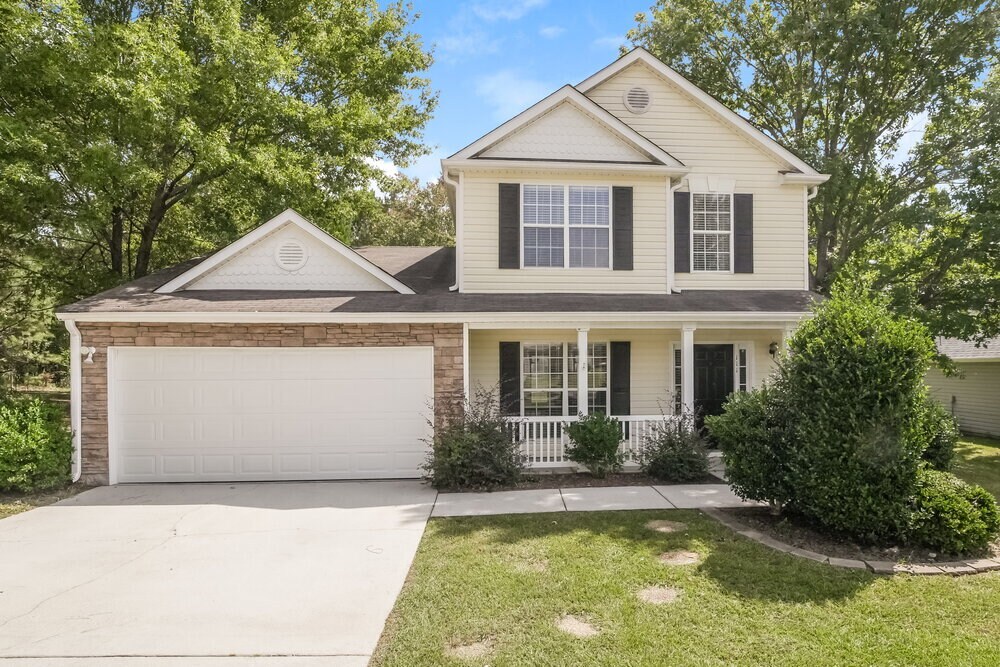 111 Galway Ln in Hampton, GA - Building Photo