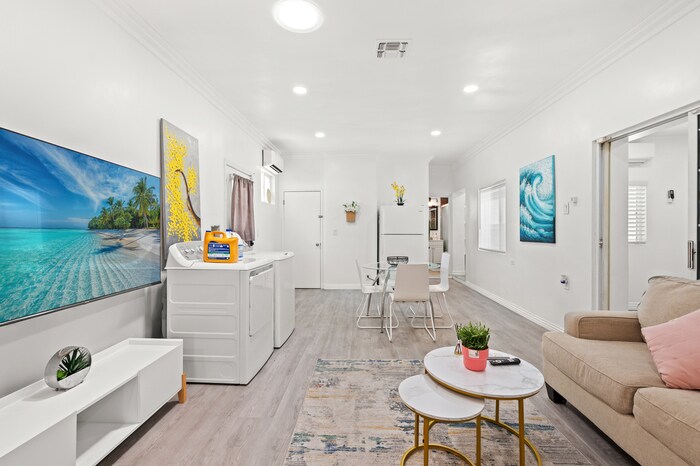 1832 S White Ave in Pomona, CA - Building Photo