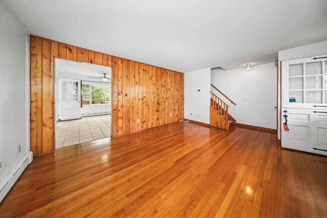 75 Highland Ave in Watertown, CT - Building Photo - Building Photo
