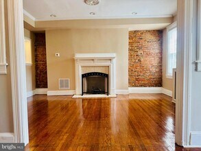 324 E University Pkwy in Baltimore, MD - Building Photo - Building Photo