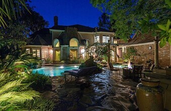 2819 Cedar Woods Pl in Houston, TX - Foto de edificio - Building Photo