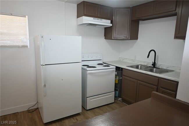property at 1610 Marlin Ave