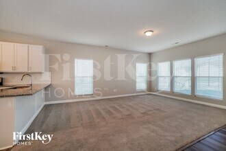 1158 Dornoch Dr in Lancaster, OH - Building Photo - Building Photo